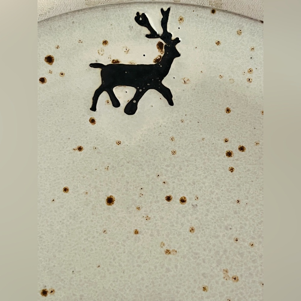 NWOB Pottery Barn Rustic Reindeer Terracotta Dinner Plates S/4 Christmas Holiday - Picture 5 of 16